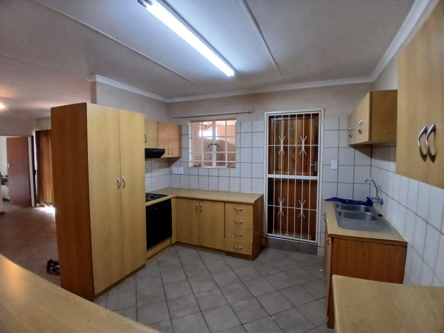 To Let 3 Bedroom Property for Rent in Kuruman Northern Cape